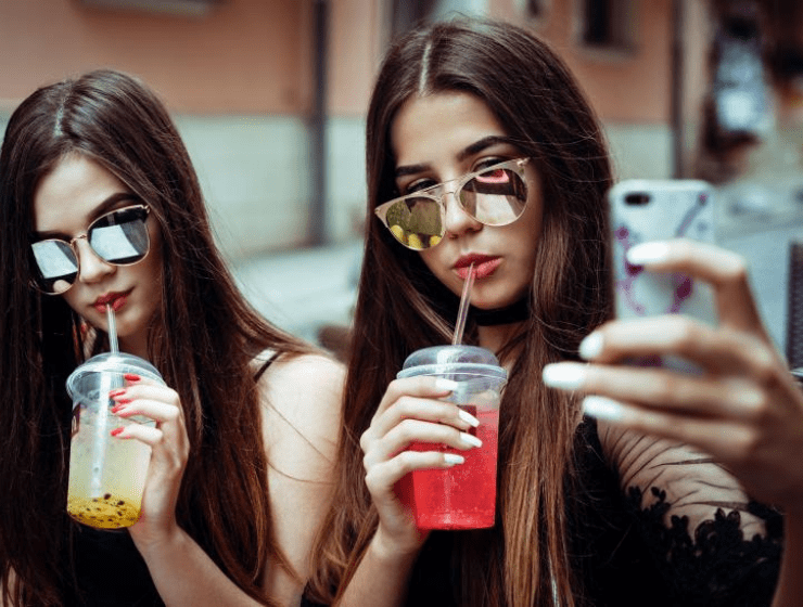 TEENAGERS : SUR QUELLE APPLICATION MOBILE PASSENT-T-ILS TOUT LEUR TEMPS ? TEENAGERS : SUR QUELLE APPLICATION MOBILE PASSENT-T-ILS TOUT LEUR TEMPS ?