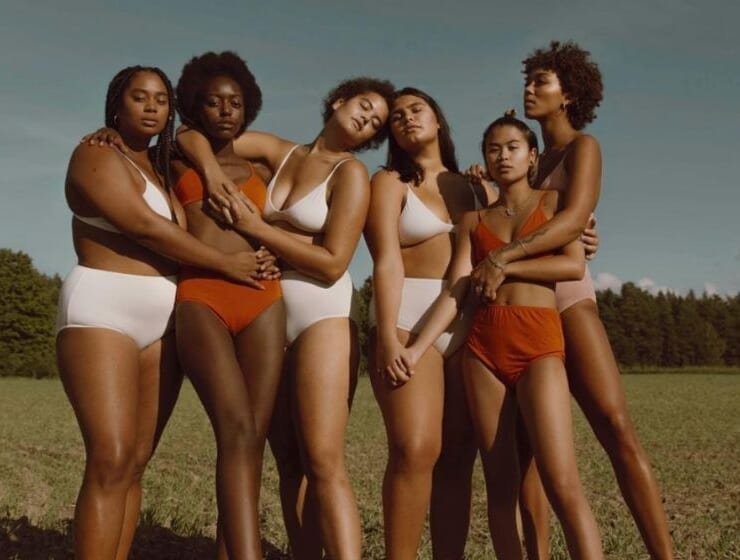 HUMEUR : MOI, MES COMPLEXES, LE SUMMER BODY ET LE SYNDROME DU VILAIN PETIT CANARD HUMEUR : MOI, MES COMPLEXES, LE SUMMER BODY ET LE SYNDROME DU VILAIN PETIT CANARD