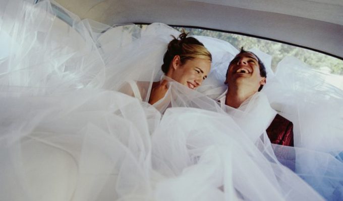 ORIGINAL GIFT: WHEN HIGH TECH AND WEDDING COMBINE SUCCESSFULLY