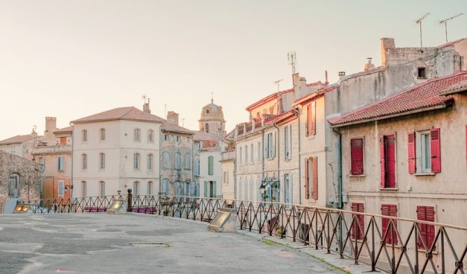 ARLES, L’AUTRE SUD