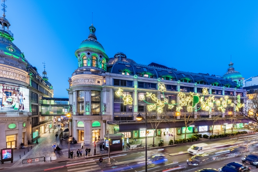 A CASCADE OF PERKS TO EXPERIENCE THE MAGIC OF THE HOLIDAYS AT PRINTEMPS HAUSSMANN