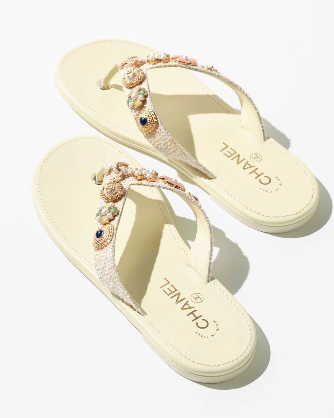 claquettes de plage 2025 