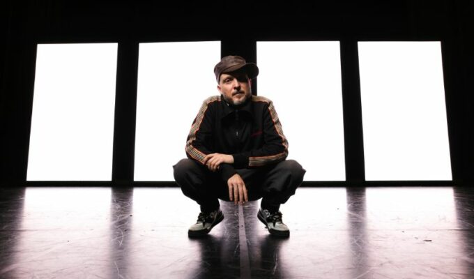 MAROCAINS DU MONDE : SIDI LARBI CHERKAOUI, CHORÉGRAPHE SANS FRONTIÈRES